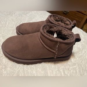 Ugg classic ultra minis